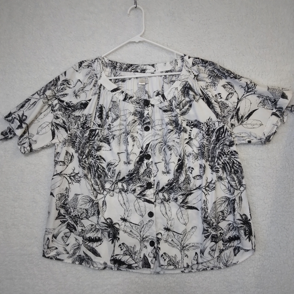 CJ Banks Women's Scoop Neck Button Down Blouse, size 1X